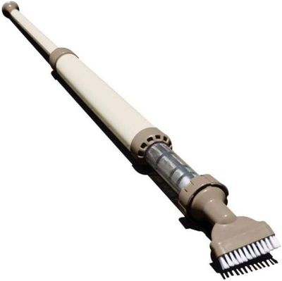 une image montrant un gros plan d'une brosse à cheveux sur fond blanc