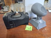 3 spots à pied Cinealight + 1 enceinte mégaphone Mipro MA-10… (photo 2)