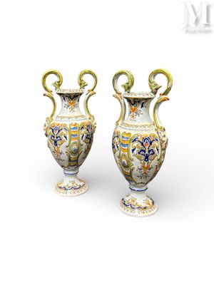 Desvres Paire DE Vases Balustre À Anses