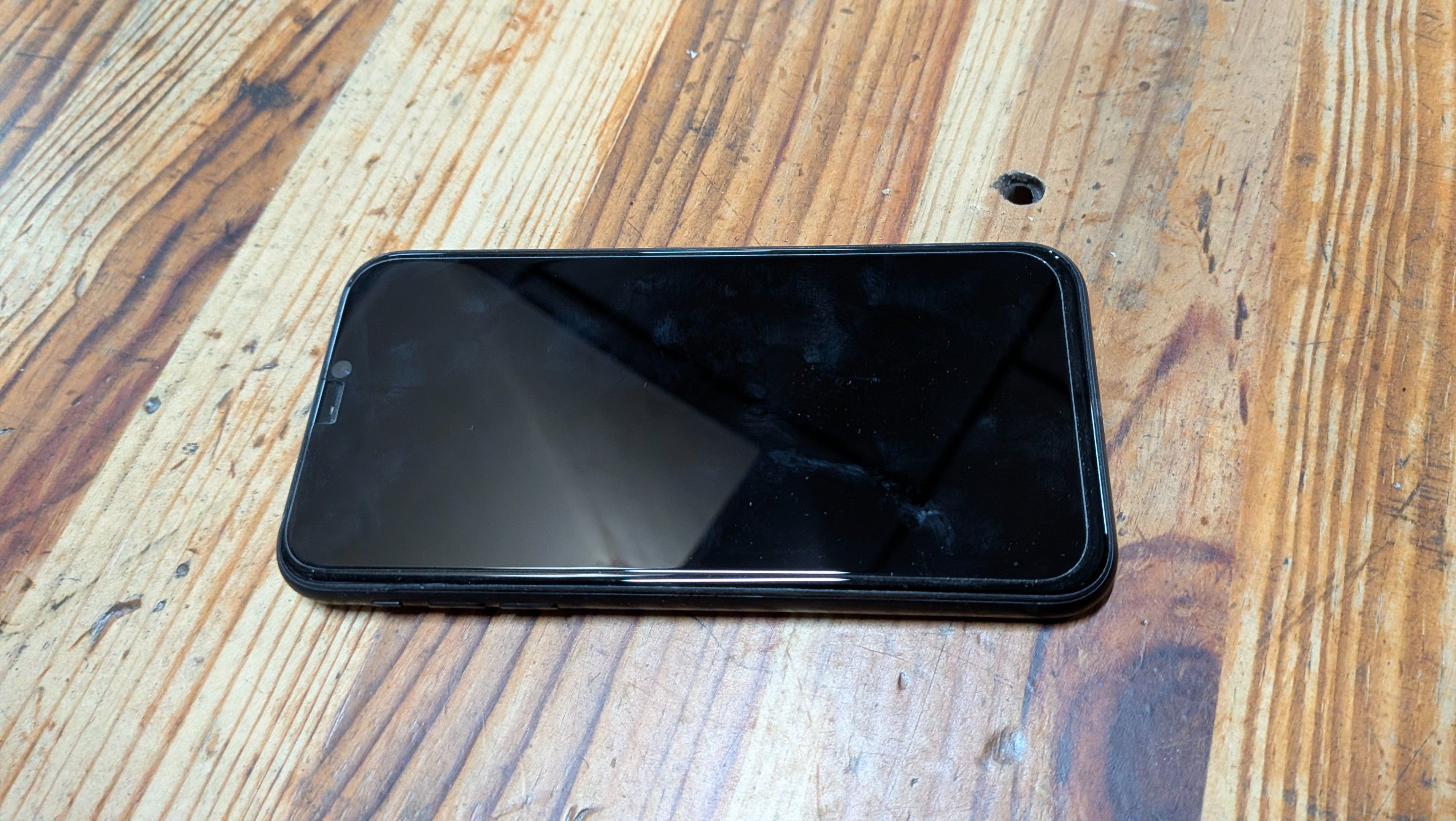 TELEPHONE PORTABLE APPLE IPHONE XR - TVA RECUPERABLE
