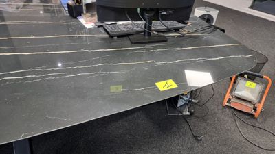 Table ovale en carreau de carrelage imitation marbre et son … - Photo 1