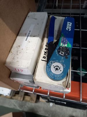 Lot de 8 pinces à sertir DMC M22520/2-01 (non testées)