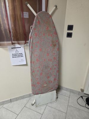 Centrale vapeur PHILIPS et table à repasser