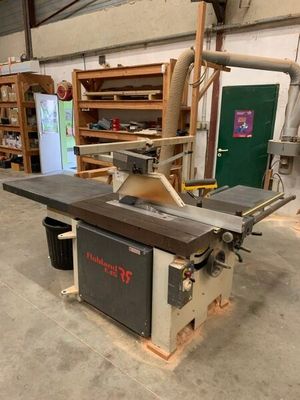 Déligneuse/scie à format de marque ROBLAND, modèle E45.