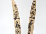 paire de cornes en ivoire sculptées, ornées de figures humaines