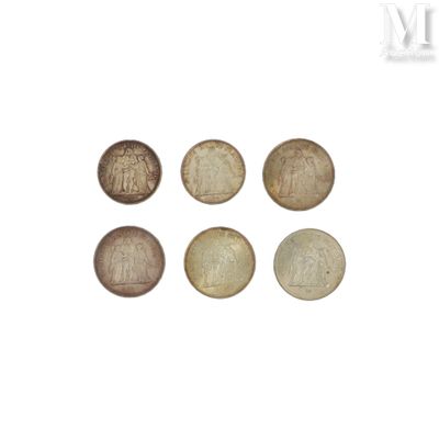 six types de pièces différents sont représentés sur un fond blanc