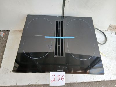 Plaque de cuisson à induction aspirante SAUTER équipée de 4 …