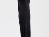 une robe noire sur un mannequin mannequin mannequin mannequin mannequin mannequin mannequin mannequin mannequin mannequin