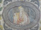 une image représentant un tableau où l'on voit un homme et une femme assis sur une chaise