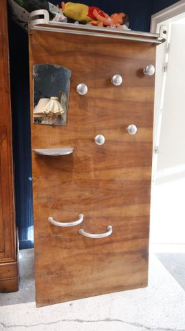 Vestiaire année 30. H 190 L 88 cm