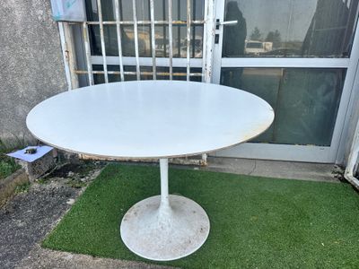 Eero Saarinen (1910-1961) - probablement Knoll International…