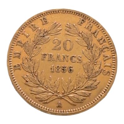 gros plan d'une pièce de monnaie sur fond blanc
