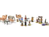 de nombreuses figurines représentant des personnes et des animaux sur un fond blanc