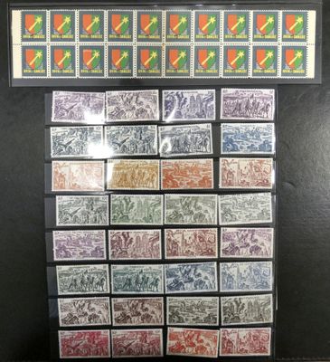 une collection de timbres exposés sur un fond noir