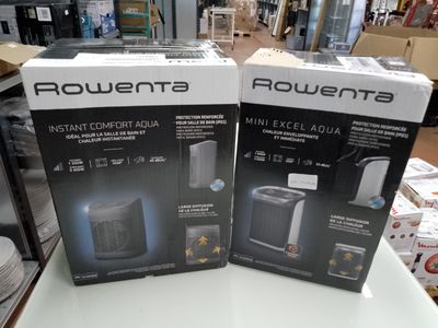 deux boîtes de purificateurs d'air « Powera » posées sur une table dans un magasin