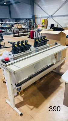 l'image d'une machine installée dans une pièce