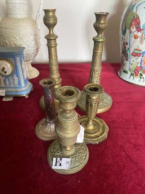 Réunion de 6 bougeoirs XIXème dépareillés Lot vendu sur dési…