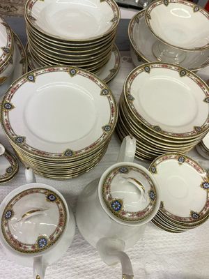 Signe M-F Limoges France:Service DE Table EN Porcelaine Blan…