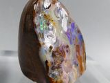 an image of a piece of rock that looks like a piece of glass