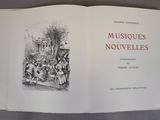 un livre ouvert sur lequel figure le dessin d'un groupe de personnes assises sur un banc
