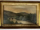 une peinture à l'huile représentant un pont au-dessus d'une rivière, avec une montagne en arrière-plan