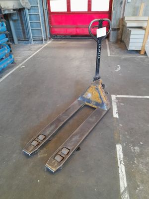 a pallet that is sitting in the middle of the floor