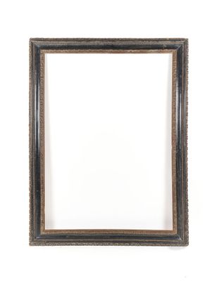 un cadre photo vide sur fond blanc