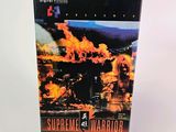 une boîte de jeu vidéo avec une image d'un incendie en arrière-plan