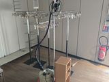a machine that is sitting on the floor in a room