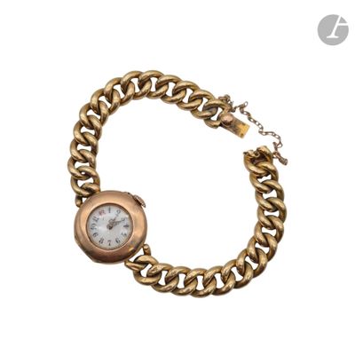 l'image d'une montre-bracelet entourée d'une chaîne