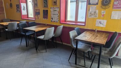 ENSEMBLE de mobilier comprenant :