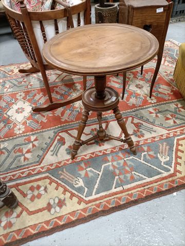 Sellette tripode plateau rond cuvette en bois mouluré