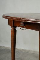 Table oblongue en bois naturel mouluré à abattants et allong… (photo 3)