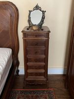 LOT DE MOBILIER DE CHAMBRE comprenant : (photo 4)