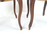 paire de chaises anciennes avec dossier et pieds rembourrés