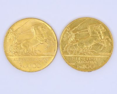 une pièce d'or sur laquelle figure l'image d'un homme à cheval