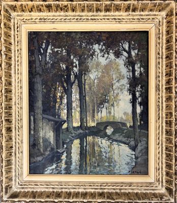 une peinture à l'huile représentant un pont enjambant un ruisseau dans une zone boisée