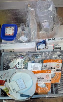 965 / Lot DE 14 Produits Divers Vendu EN L'Etat