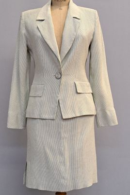 Yves SAINT-LAURENT Variations Ensemble tailleur jupe majorit… - Photo 1