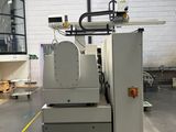 a machine that is sitting in the middle of a room