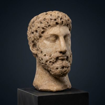 Tête de l'empereur romain Hadrien