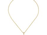 un collier en or avec un pendentif en pierre blanche monté sur une chaîne en or
