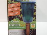 La tasse « Green Hydro » se trouve dans la boîte posée sur la table.