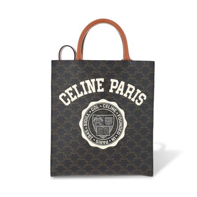 un gros plan sur un sac orné d'un logo