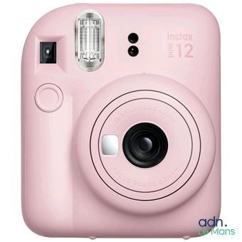 an image of a pink camera with a white background