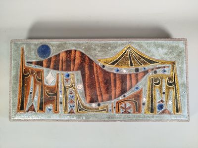a picture of a painting on the wall of a building