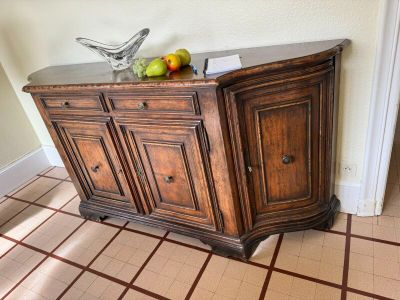 Console-enfilade en bois massif, rustique, à côtés mouvement…