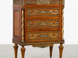 une image d'une commode avec un plateau en marbre