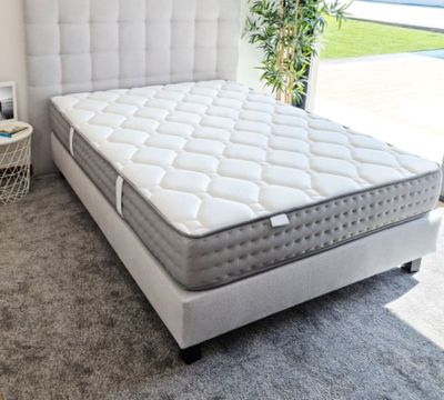 Matelas mousse HR + mémoire 140x200 cm - ZEN - Epaisseur : 2…