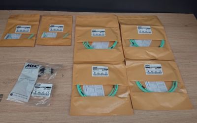 Lot de 7 articles fibre optique MMC composé : 4 cordons fibr…